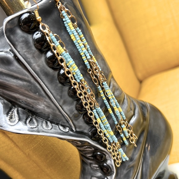 Handcrafted beaded gold tone blue yellow  earrings 💛💙 maxi 5.5” long 🆕 - Picture 3 of 7